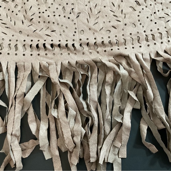 🛑🛑🛑CHIC BEACH COVERUP - Picture 3 of 8